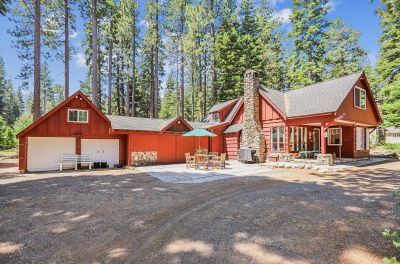 Reynolds Charming West Shore Cabin